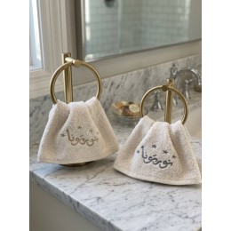 باكت فوط مطرزه ٢ فوطه 30*30 سم