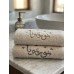 باكت فوط مطرزه ٢ فوطه 30*30 سم باكت فوط مطرزه ٢ فوطه 30*30 سم
