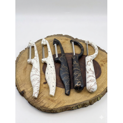 قشارة خضراوات وفواكه